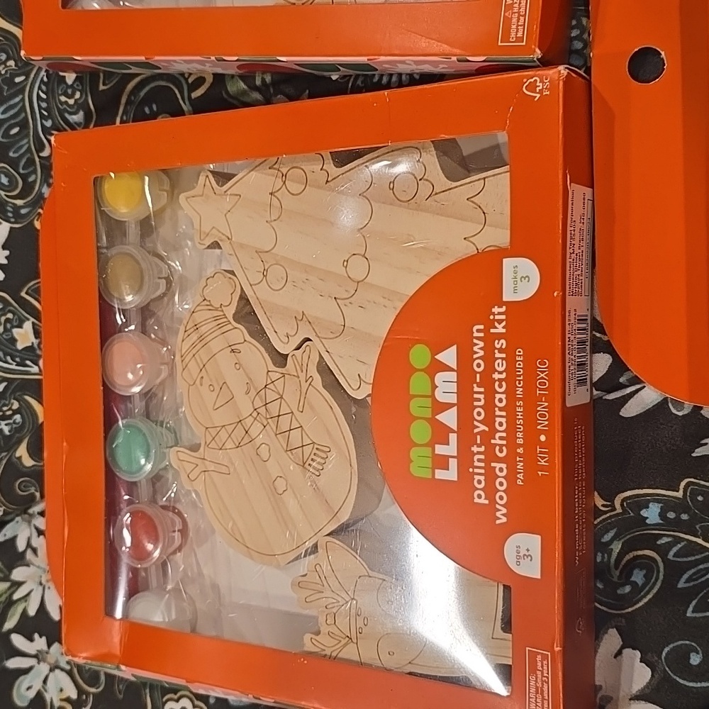 ❤️10/$13 New Colorful Paint-Your-Own Wood Characters Kit Christmas Holiday